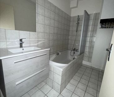 Location Appartement 3 pièces 82m² - Photo 3