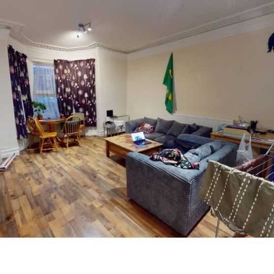 207 Flat 1 Belle Vue Road, Leeds, LS3 1HG - Photo 1