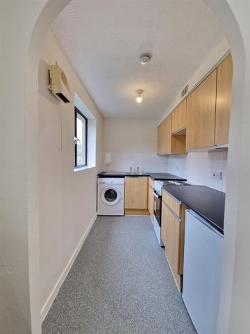Swaythling Close, London N18 - Photo 5