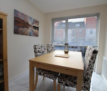 3 bedroom detached house to rent - Photo 2