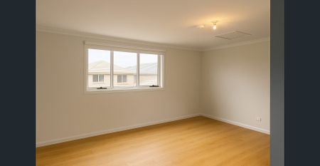CONVENIENTLY LOCATED STUDIO APARTMENT - Photo 2