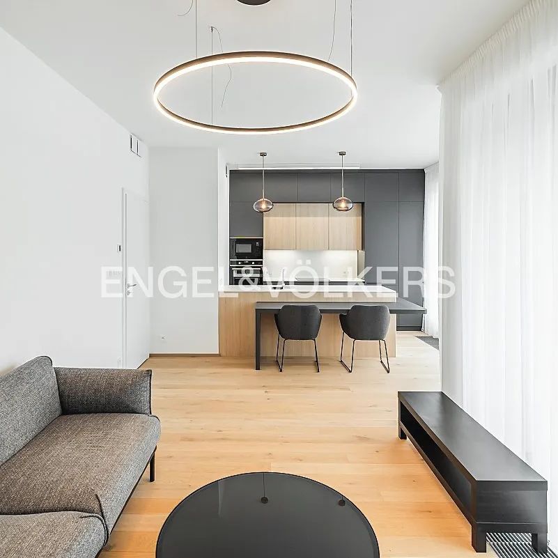 Pronájem bytu 2+kk 65 m² - Photo 1