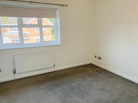 2 bedroom terraced house to rent - Photo 4
