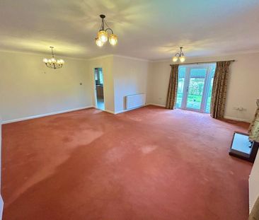 3 bedroom detached bungalow to rent - Photo 1