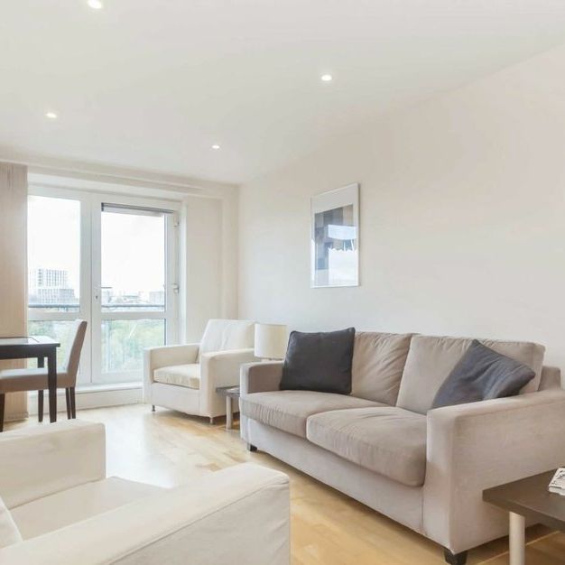 Chiswick High Road - Photo 1