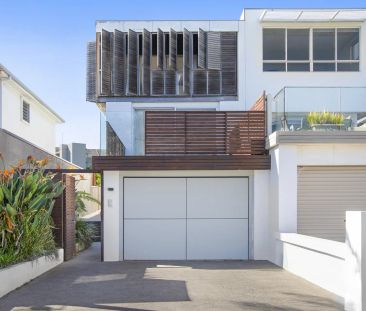 STUNNING COASTAL ARCHITECTURAL ABODE FLOODED IN NATURAL LIGHT - Photo 3