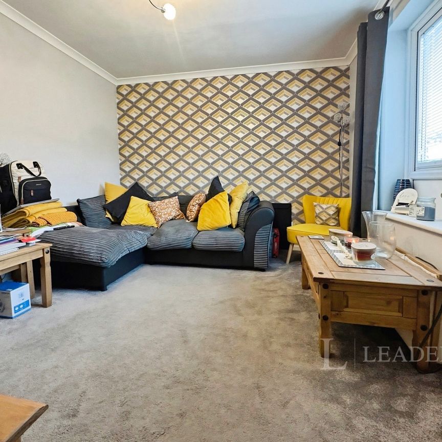 3 bedroom house to rent Elgar Avenue, Malvern, WR14 - Photo 1