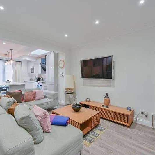 Western Road, Colliers Wood, SW19 - Photo 1