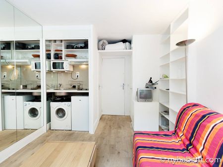 Logement à Paris, Location meublée - Photo 2