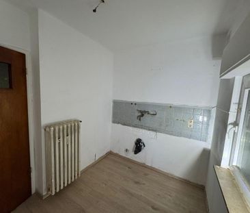 Renovierte Erdgeschoss Wohnung mit Balkon Zentral Essen - Photo 1