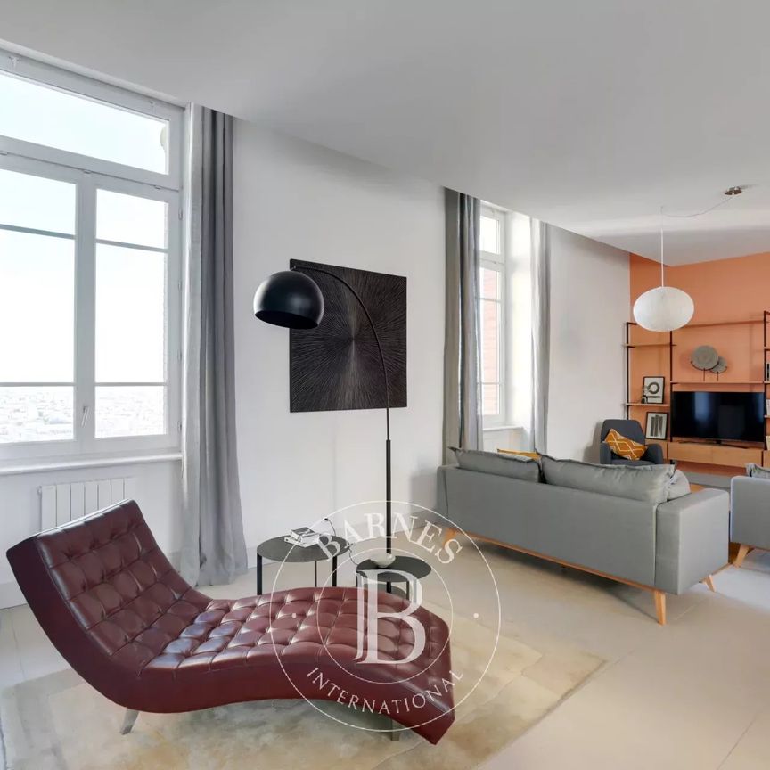 Location Appartement 6 pièces 184m² LYON 5ème - Photo 1