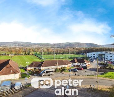 Meadow Bank, Llandarcy, NEATH - Photo 6