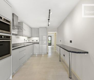 2 bedroom ground floor maisonette to rent - Photo 5