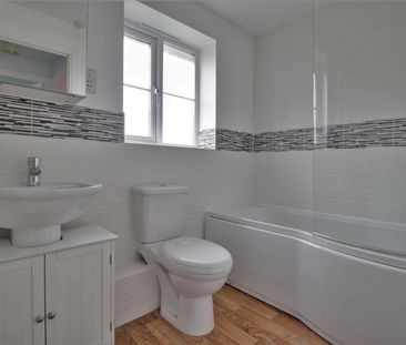 Lasborough Drive, Tuffley, Gloucester - Photo 6