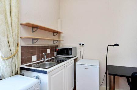 Studio to rent - Photo 2