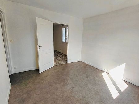 Location Appartement 2 pièces 42m² - Photo 3