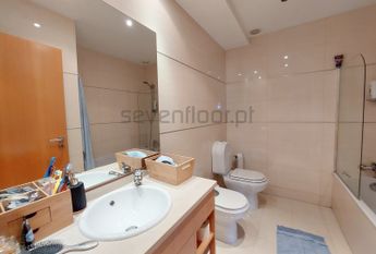 Apartamento T2+1 em Porto