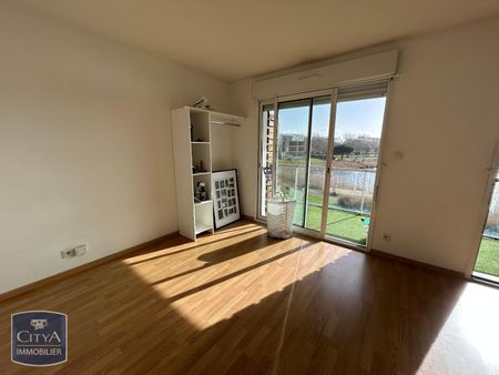 Location Appartement 1 pièce 23m² LA ROCHELLE 17000 - Photo 2