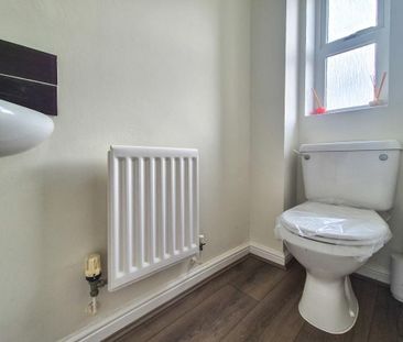 3 bedroom terraced house to rent - Photo 5