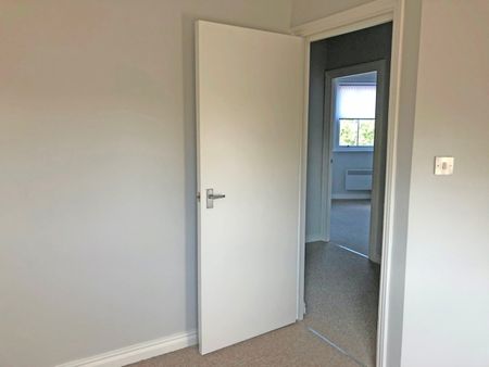 1 Bed Flat, Old Kent Road, SE1 - Photo 3