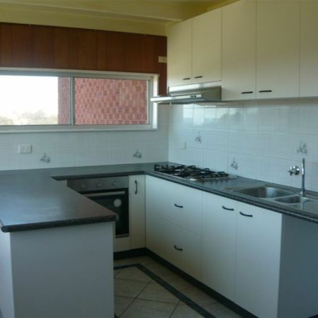 3 BEDROOM HOUSE IN NORTH NAROOMA - Photo 4