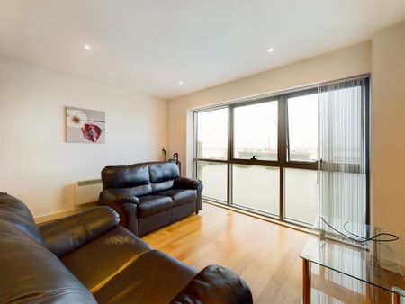 1 bedroom flat to rent - Photo 2