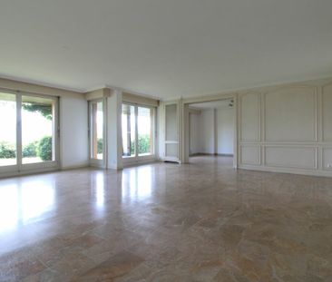 Bel appartement spacieux de 4.5 pièces (2 chambres) avec jardin et ... - Photo 3