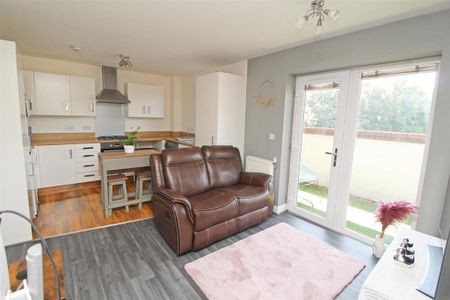 1 bedroom flat to rent - Photo 3