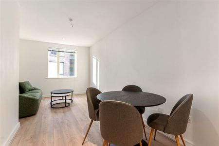 The Ivory Building, 10 Hanover Street East, Grand Canal Dk, Dublin 2 - Photo 2