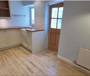 2 bedroom terraced house to rent - Photo 4