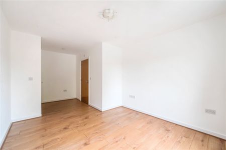 Hawkesbury Close, IG6, Ilford - Photo 4