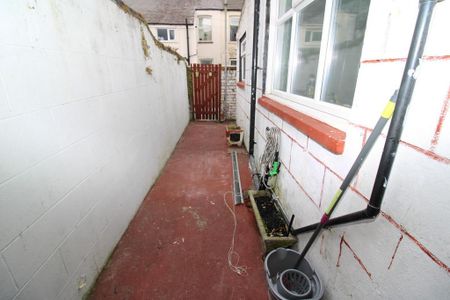 2 bedroom house to rent - Photo 4