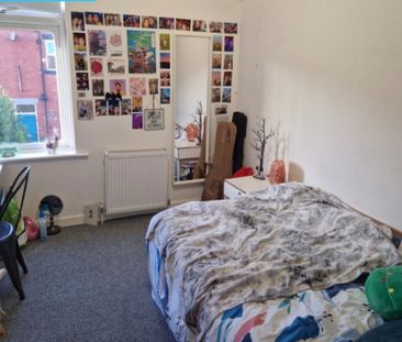 7 Bed - 150 Ash Road, Headingley, Leeds - LS6 3HB - Student - Photo 6