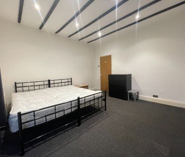 1 Bed Flat, Victoria Road, SO19 - Photo 4