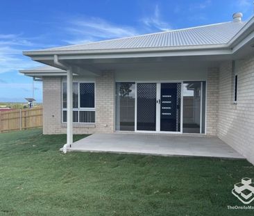 Brand New 4 Bedroom Home - Photo 2