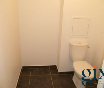 Location - SEYSSINS T3 Immeuble récent + garage - Photo 3