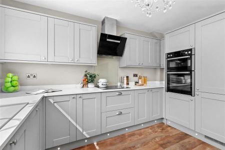 3 bedroom terraced house to rent - Photo 3