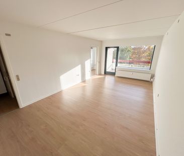 Lys og dejlig 2-værelses lejlighed med terrasse - Photo 1