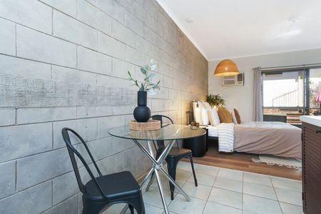 UPDATED FURNISHED & EQUIPPED STUDIO IN CBD! - Photo 3