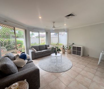 Three Bedroom Residence - Photo 2