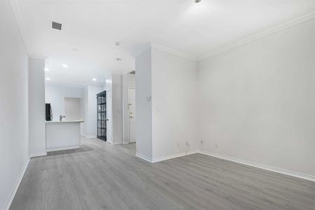 For Lease - 600 Eglinton Avenue Unit# 110, Toronto, Ontario - Photo 2