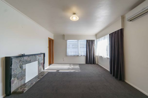 Family Home in Saint Andrews - Photo 1