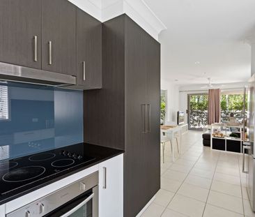 STAND OUT PROPERTY WITH TWO SEPARATE LIVING AREAS! - Photo 6