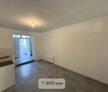 Location Appartement 2 pièces 32m² MARSEILLE 14ème - Photo 1