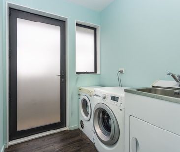 Lovely three bedroom family home in quiet location! - Photo 1