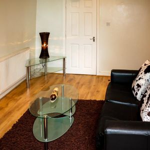 2 bedroom house to rent - Photo 2