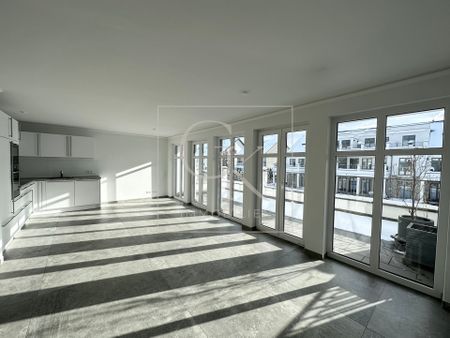 Stilvolle 4,5-Zimmer-Wohnung mit 2 Terrassen & 2 Stellplätzen - Photo 4