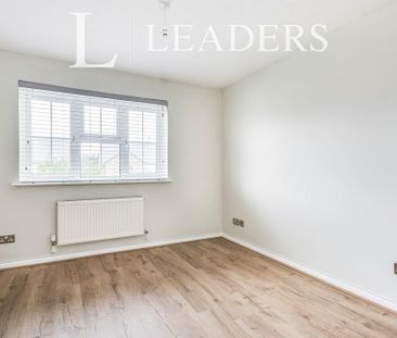 2 bedroom semi-detached house to rent - Photo 4