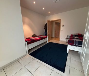 Ruime villa in een rustige omgeving met een grote tuin - Photo 4