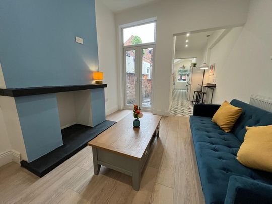 1 bedroom in a house share to rent - Photo 1